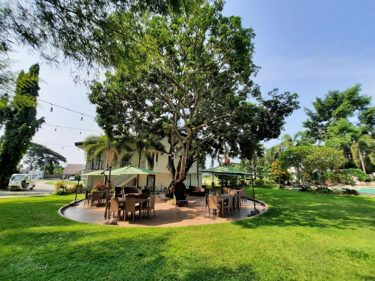 Estancia De Lorenzo Tarlac Luaran gambar