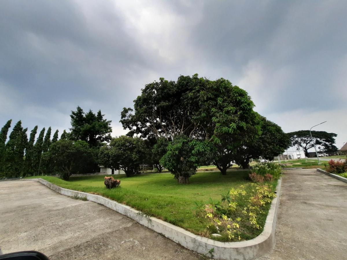 Estancia De Lorenzo Tarlac Luaran gambar